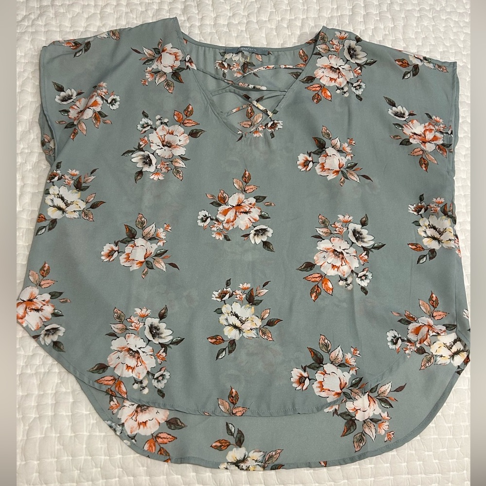 Shirt Sleeve Flower Shirt by Sweet Rain Size Large - Picture 2 of 4